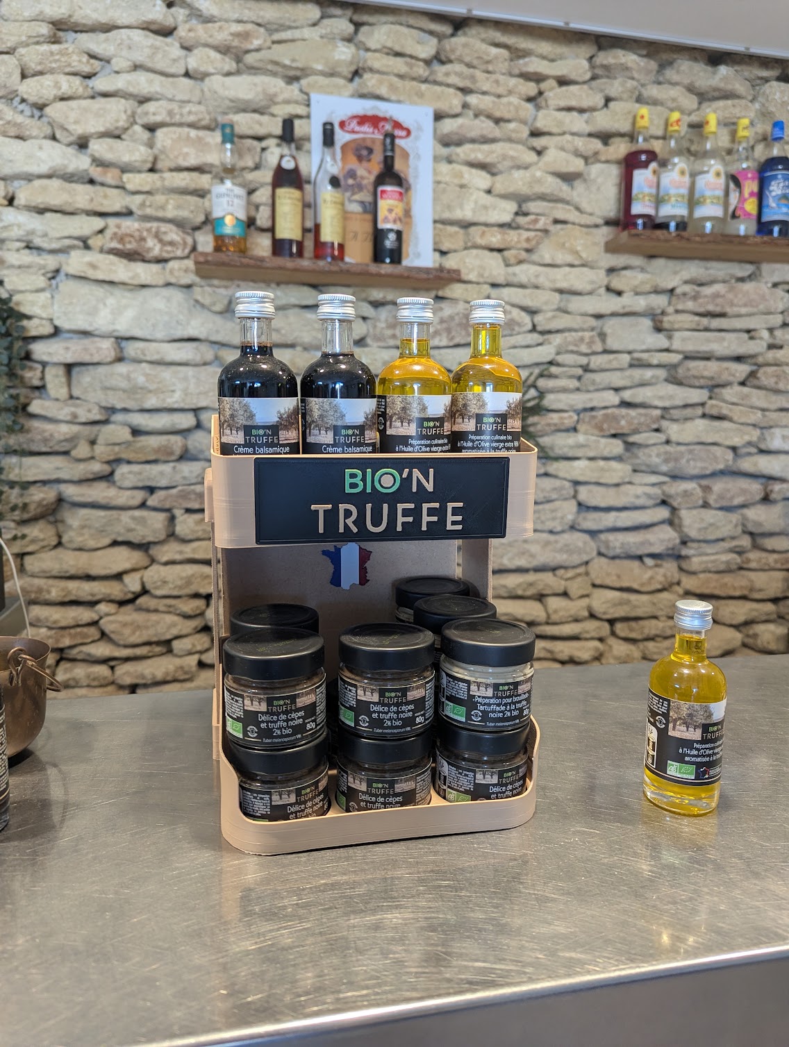 BionTruffe Display Case
