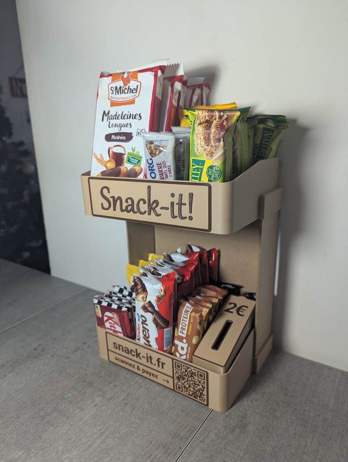 Snack-It Dispenser